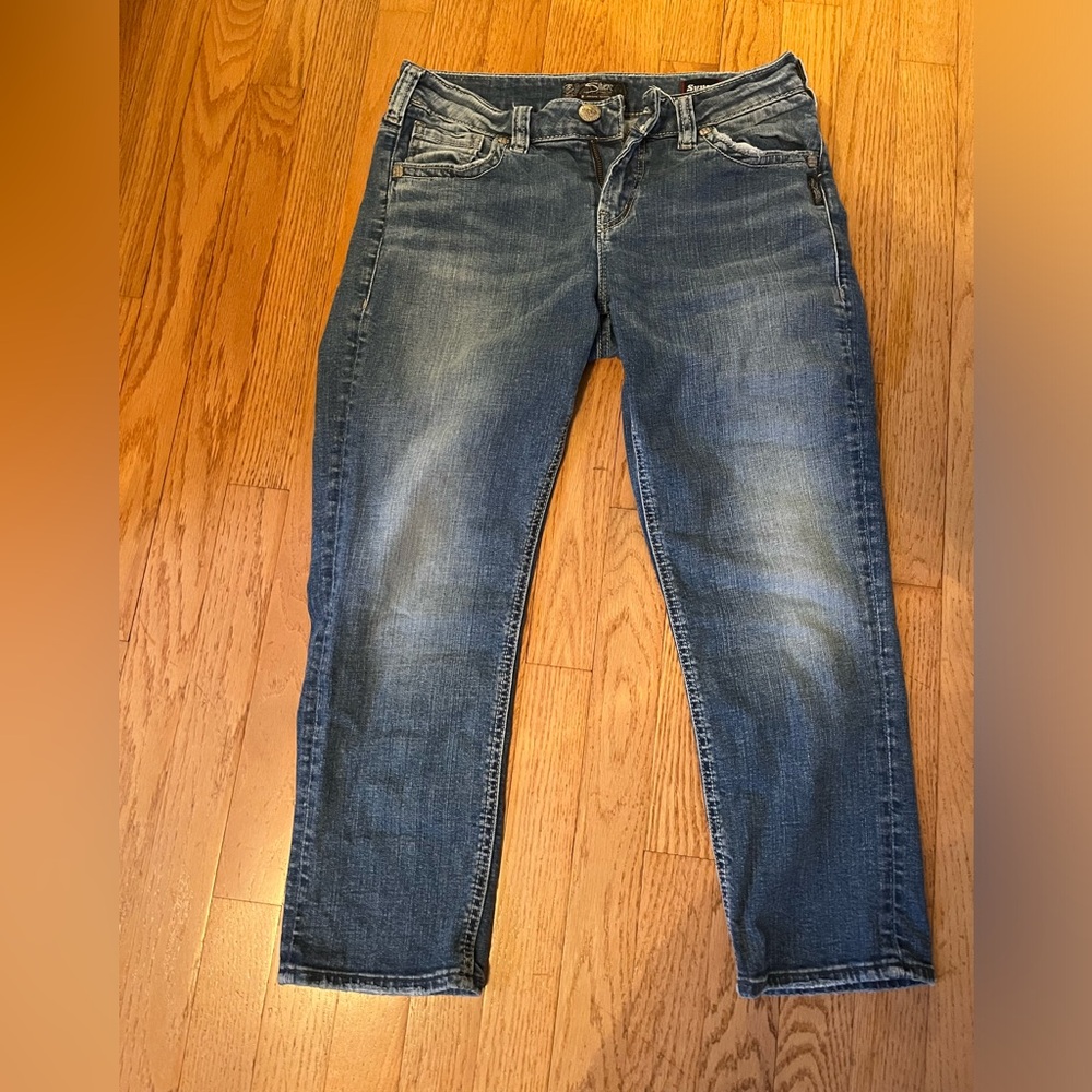 Size 28 Silver Jeans Capris